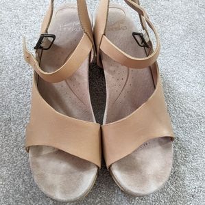 Dansko Tasha sandals, size 39, 8-8.5